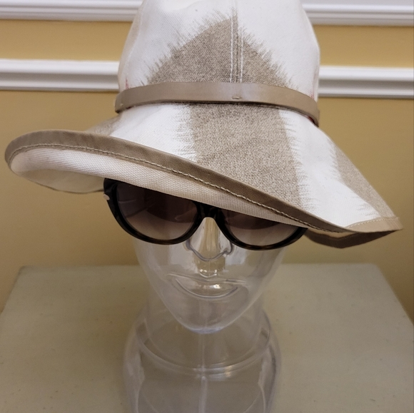 Burberry Women Multi-Colored Canvas Bucket Hat Size Medium - Picture 14 of 16